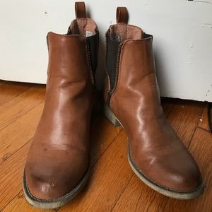 Rocket dog boots